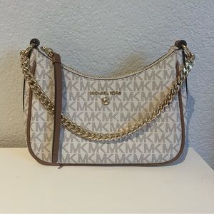 Micahel Kors bag 🤎 Jet Set Charm Small Logo Pochette